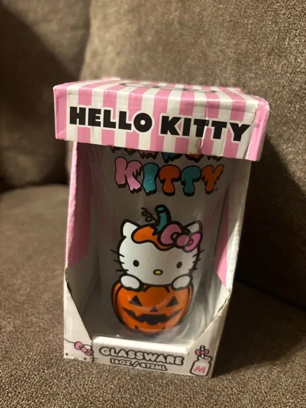 Hello Kitty 16 oz glass pumpkin spooky Halloween